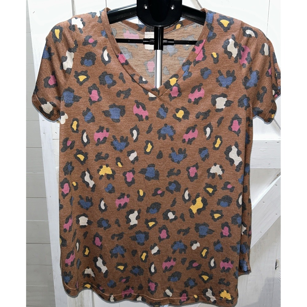 Sew in Love T-Shirt Women's Size Small Colorful Leopard Print Made in USA